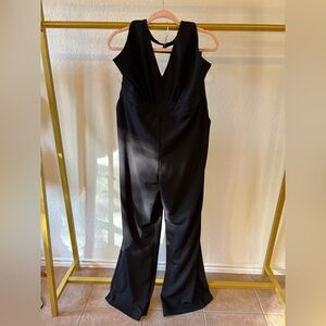 Socialite Women’s black halter style dressy jumpsuit XXL